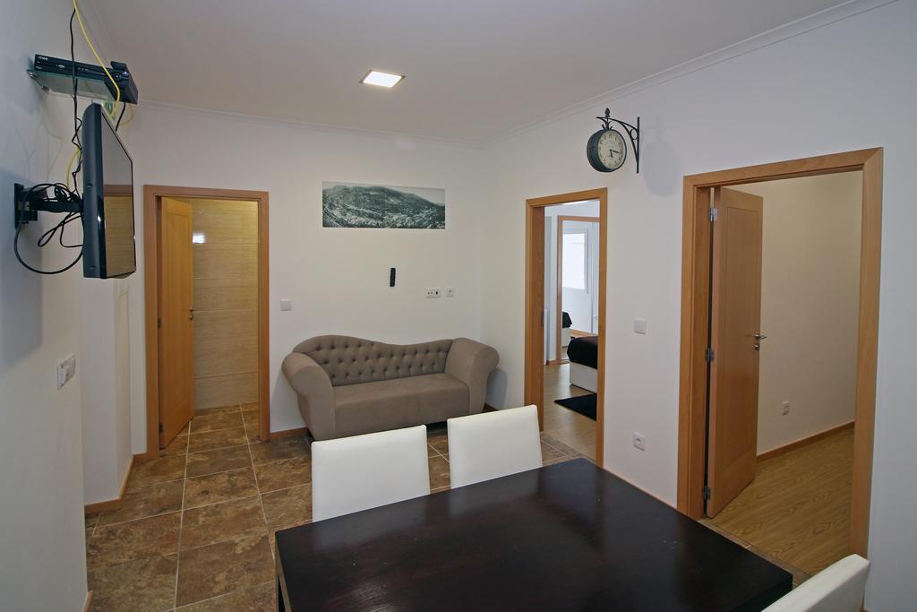 Geresiana Apartamentos Dış mekan fotoğraf